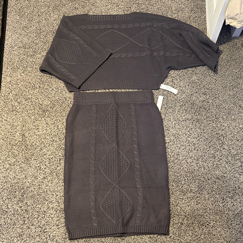 VENUS Gray Knit Skirt Set